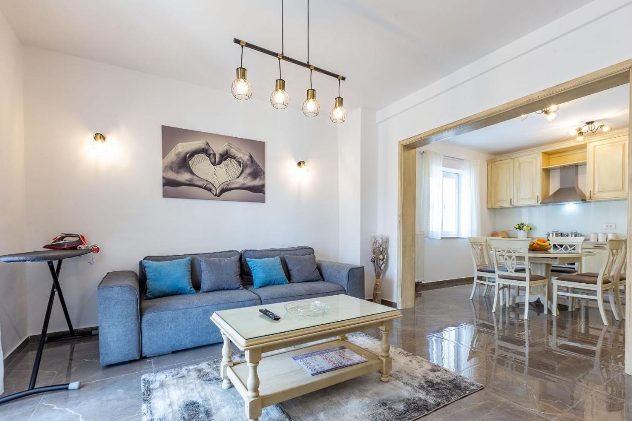 Mp Luxury Holiday Home With Swimming Pool Задар Екстериор снимка