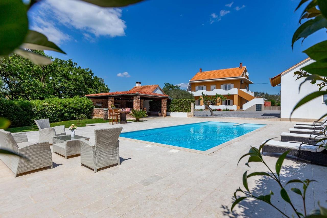 Mp Luxury Holiday Home With Swimming Pool Задар Екстериор снимка