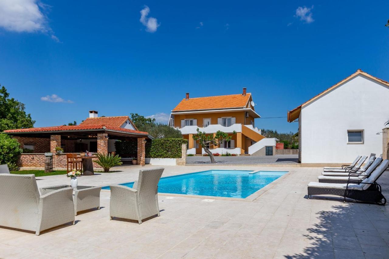 Mp Luxury Holiday Home With Swimming Pool Задар Екстериор снимка