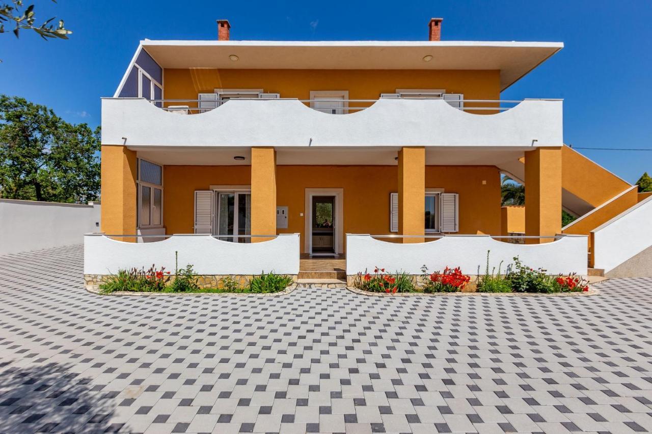 Mp Luxury Holiday Home With Swimming Pool Задар Екстериор снимка